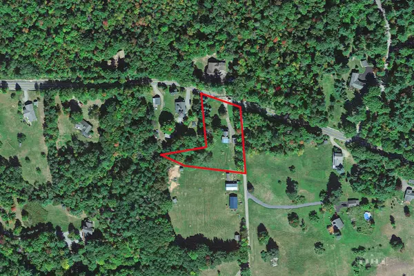 985 Hurricane RD, Keene, NY 12942