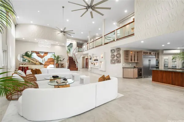 18 Homelani PL, Honolulu, HI 96817