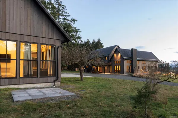 1210 Cherry Point Rd, Cobble Hill, BC V0R 1N2