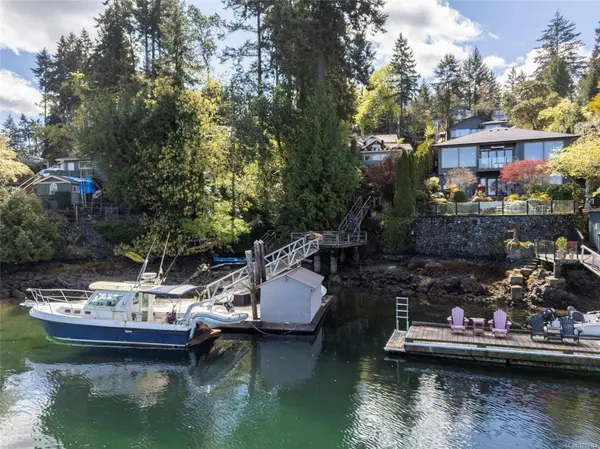 786 Sea Dr, Central Saanich, BC V8M 1B1