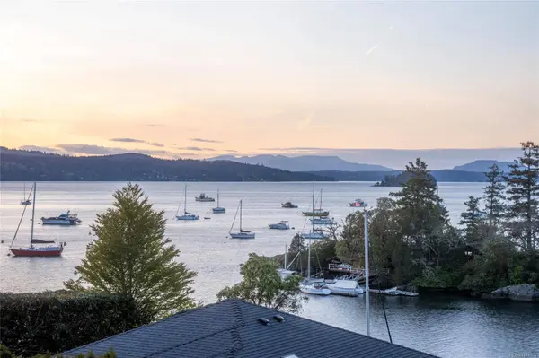 786 Sea Dr, Central Saanich, BC V8M 1B1