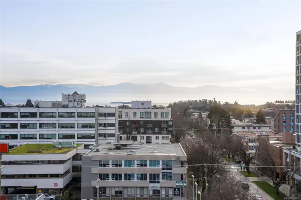 1100 Yates St ##810, Victoria, BC V8V 3M8
