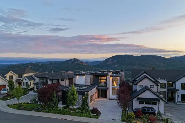 1424 Pinehurst Pl, Langford, BC V9B 3S3