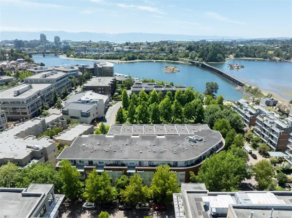 380 Waterfront Cres ##201, Victoria, BC V8T 5K3