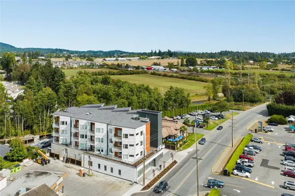 7098 Wallace Dr ##203, Central Saanich, BC V8M 1G9