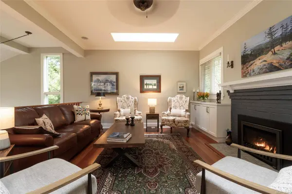 786 Sea Dr, Central Saanich, BC V8M 1B1