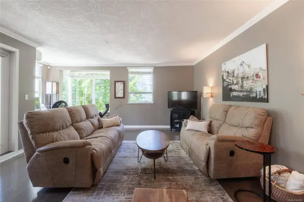 380 Waterfront Cres ##201, Victoria, BC V8T 5K3