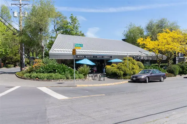 2561 Sinclair Rd, Saanich, BC V8N 1B7
