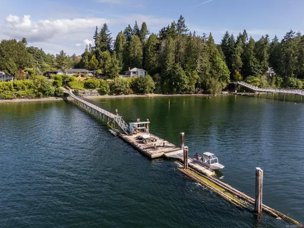 5957 Sooke Rd
