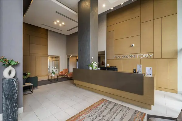 83 Saghalie Rd ##501, Victoria, BC V9A 0E7