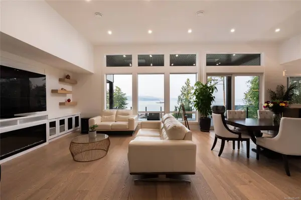 1470 Lands End Rd, North Saanich, BC V8L 5K1