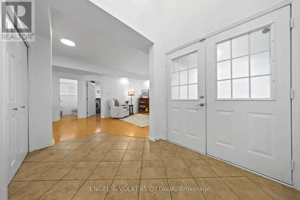 57 NEWCASTLE AVENUE, Ottawa, ON K2K3B5