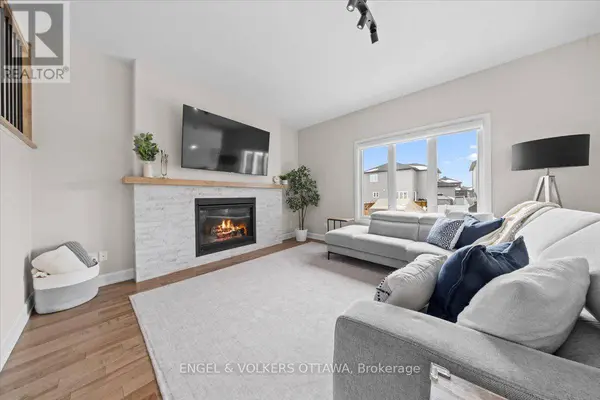 624 GENEVA CRESCENT, Russell, ON K0A1W0