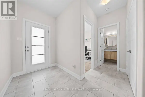 624 GENEVA CRESCENT, Russell, ON K0A1W0