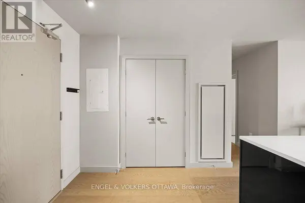 224 Lyon ST North #1612, Ottawa, ON K1R0C1