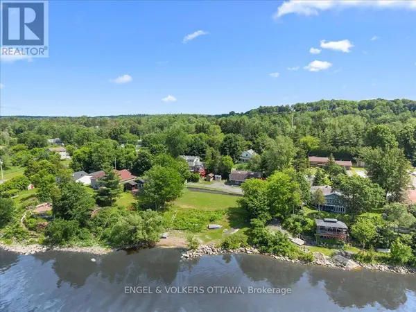 2481 MANSE ROAD, Ottawa, ON K4C1C6