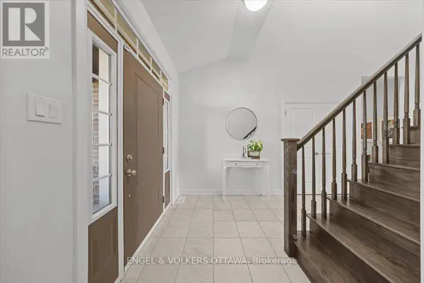 110 PIONEER ROAD, Russell, ON K4R0C9