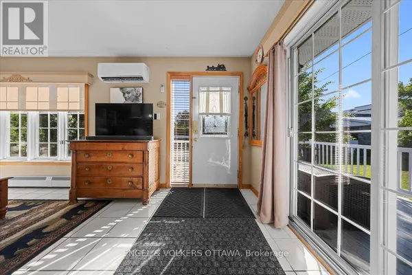 528 ST LAWRENCE STREET, North Dundas, ON K0C2K0