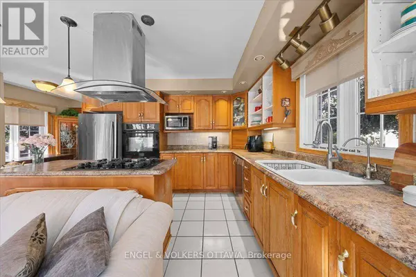 528 ST LAWRENCE STREET, North Dundas, ON K0C2K0