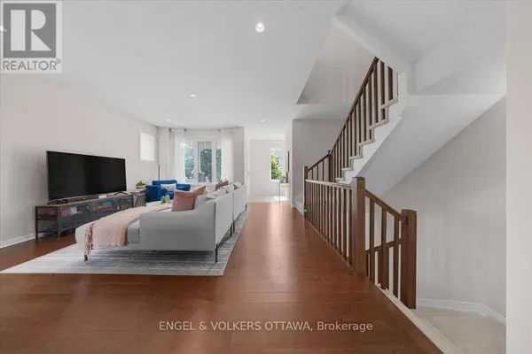 429 SWEETFLAG STREET, Ottawa, ON K2J5T7
