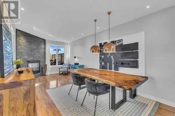 1080 NORTHGRAVES CRESCENT, Ottawa, ON K2M0C6