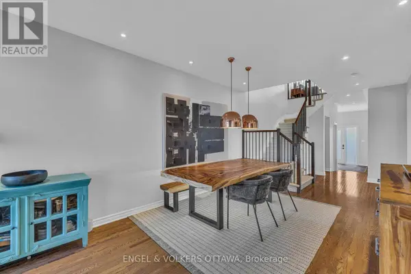 1080 NORTHGRAVES CRESCENT, Ottawa, ON K2M0C6