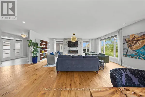 348 ST-TROPEZ STREET, Russell, ON K0A1W0