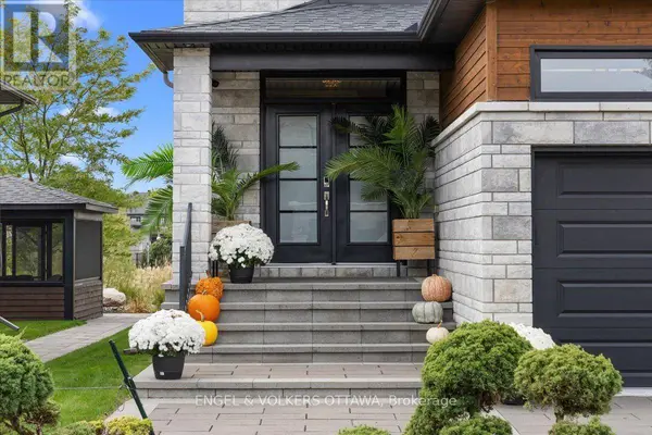 348 ST-TROPEZ STREET, Russell, ON K0A1W0