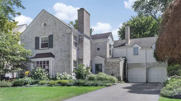 526 Greenwood AVE, Kenilworth, IL 60043