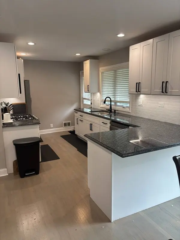 130 Birchwood RD, Northbrook, IL 60062