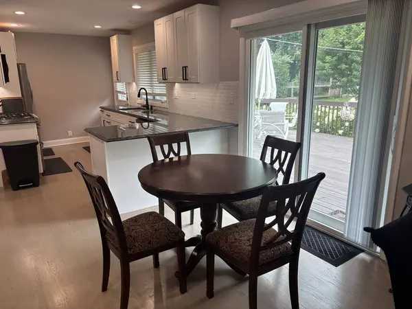 130 Birchwood RD, Northbrook, IL 60062