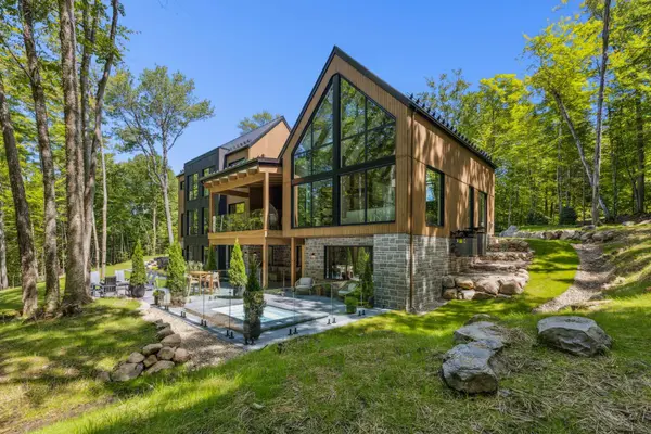 16 Ch. du Chasseur, Mont-tremblant, QC J8E0S8