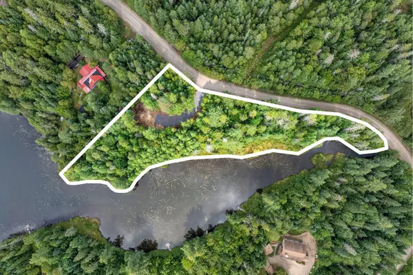 53 Ch. Irène, Lac-supérieur, QC J0T1J0