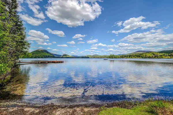 Crois. de la Coulée, Lac-supérieur, QC J0T1P0