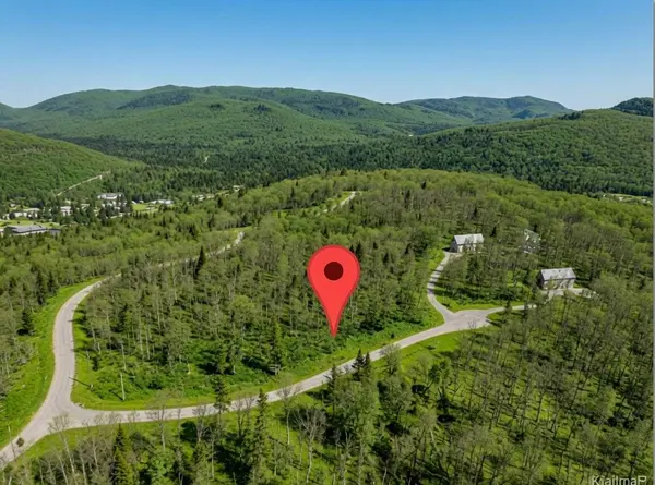 Ch. du Pinson ##25, Val-des-lacs, QC J0T2P0