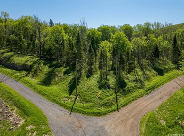 Ch. de la Perdrix ##14, Val-des-lacs, QC J0T2P0