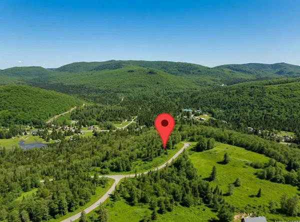 Ch. du Lièvre ##8, Val-des-lacs, QC J0T2P0