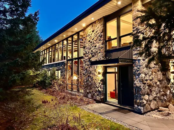 290 Rue de St-Moritz, Sainte-adèle, QC J8B2Z6