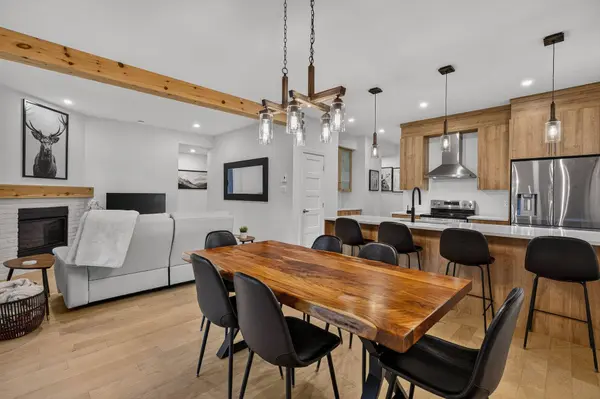 583 Rue Charlie-Forbell, Mont-tremblant, QC J8E0N6