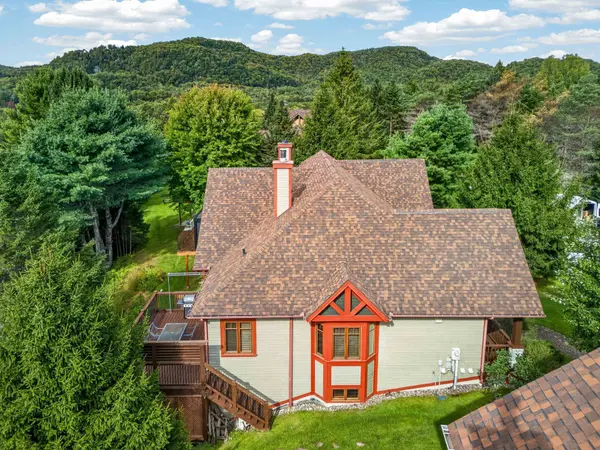 217 Allée du Sanctuaire, Mont-tremblant, QC J8E3L3