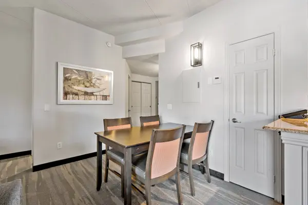 3035 Ch. de la Chapelle #212, Mont-tremblant, QC J8E3M8