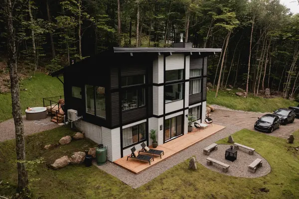 8 Ch. du Lièvre, Val-des-lacs, QC J0T2P0