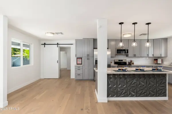 6127 N 16th Place, Phoenix, AZ 85016