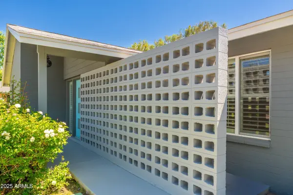 6127 N 16th Place, Phoenix, AZ 85016