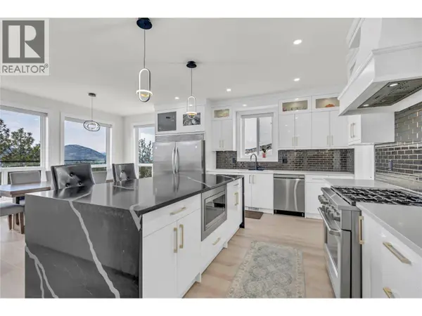 2719 HAWTHORN Drive, Penticton, BC V2A9A9