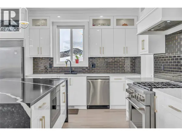 2719 HAWTHORN Drive, Penticton, BC V2A9A9