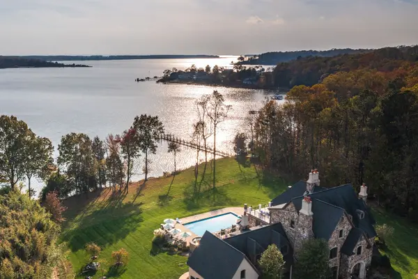 The 5 Signs It Might Be Time to Sell Your Home