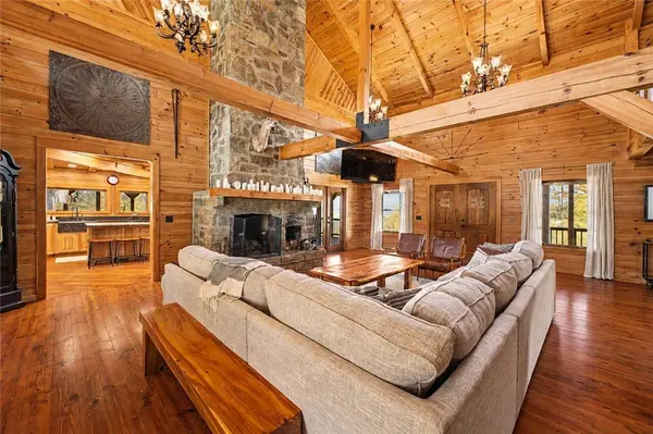 507 Madison 5189, Elkins, AR 72727