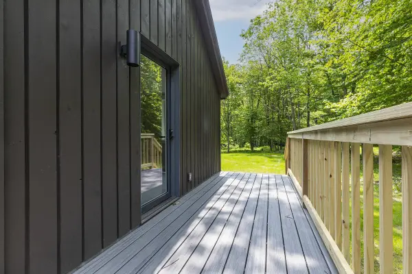20 Armstrong LN, Cavendish, VT 05142