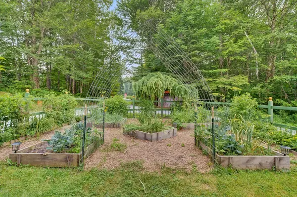 3400 Healdville RD, Mount Holly, VT 05730